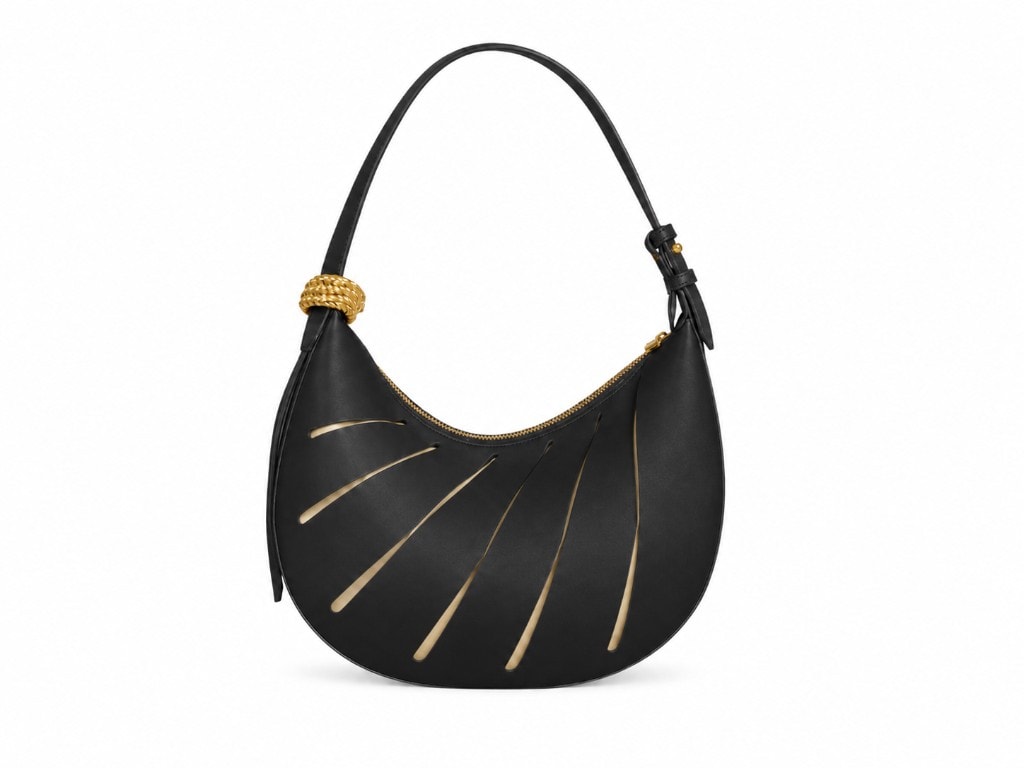 Premium Leather Crescent Shoulder Bag Black — вид спереди
