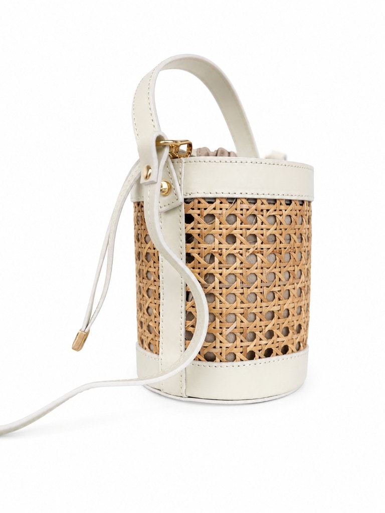 Premium Woven Bucket Bag Cream — вид сверху